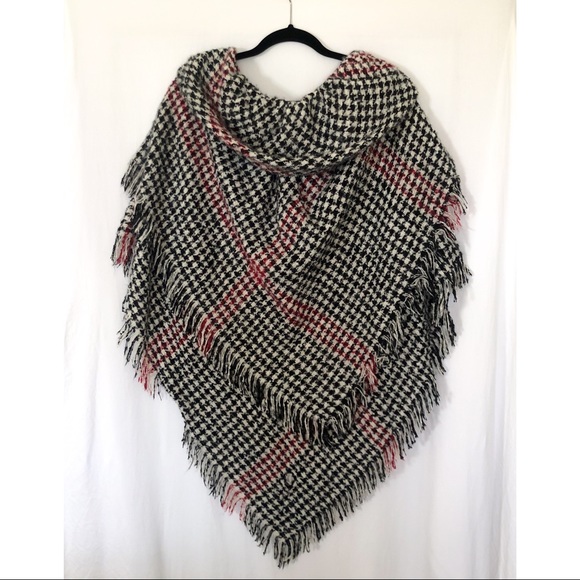 Charming Charlie Houndstooth Poncho - Picture 2 of 6
